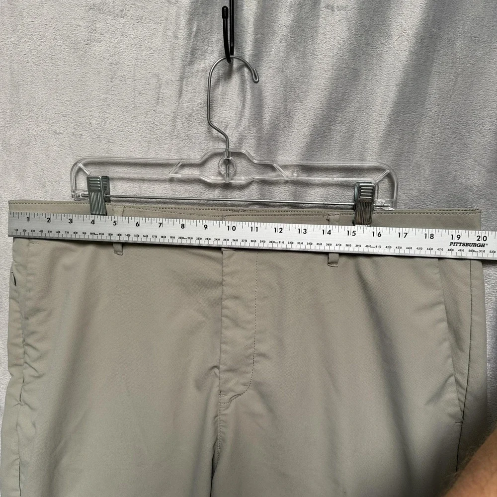 Banana Republic brand banana